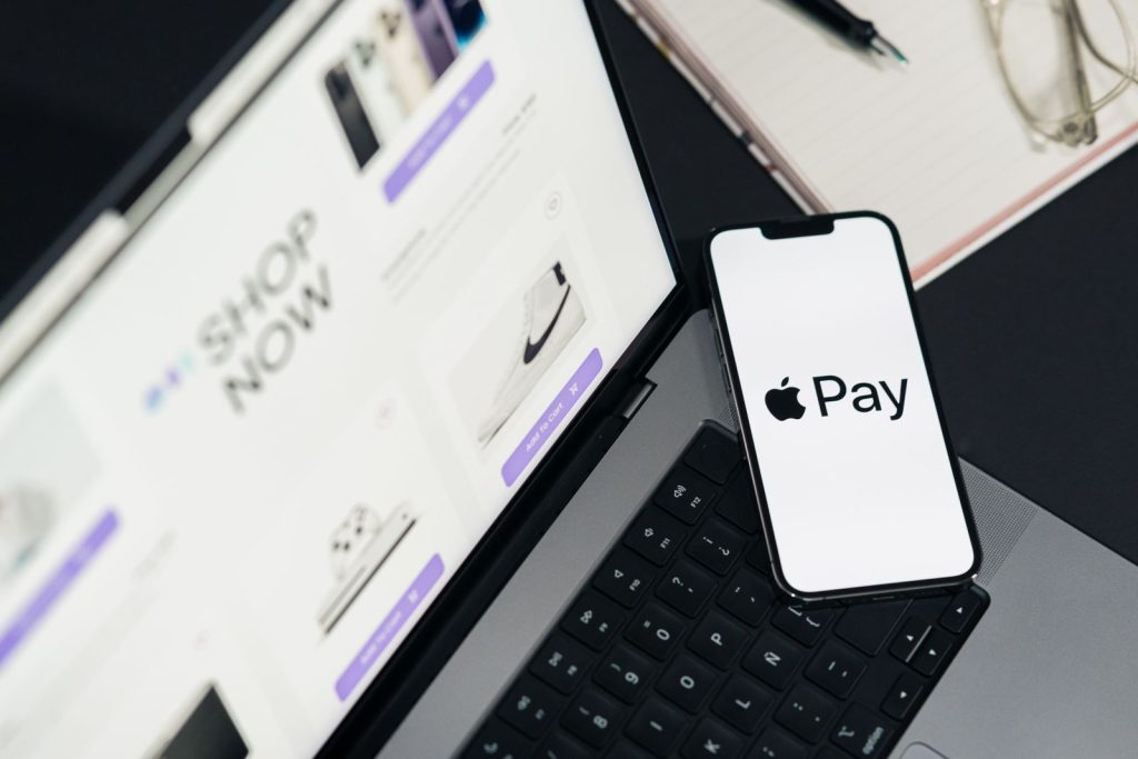 Customer completing mobile payment on an e-commerce website